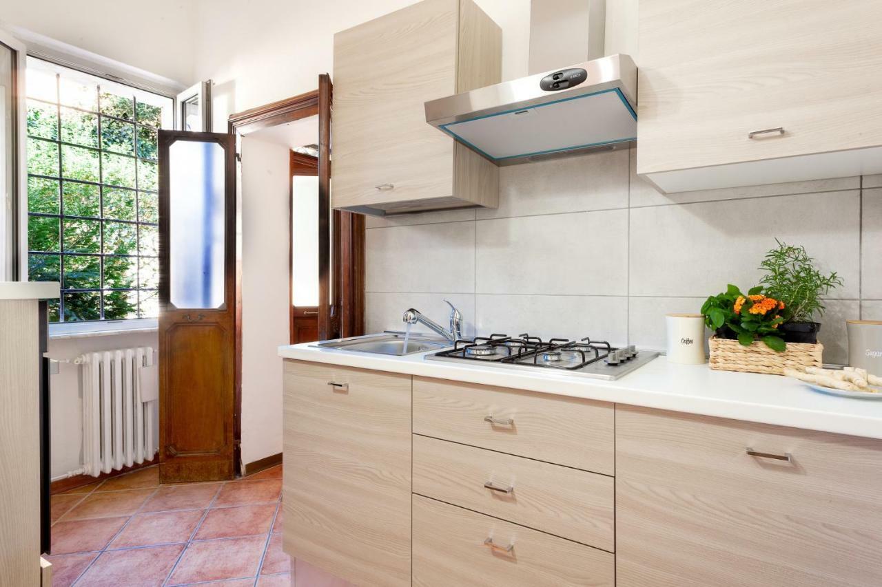 Duplex Apartment In Pieno Centro 페라라 외부 사진