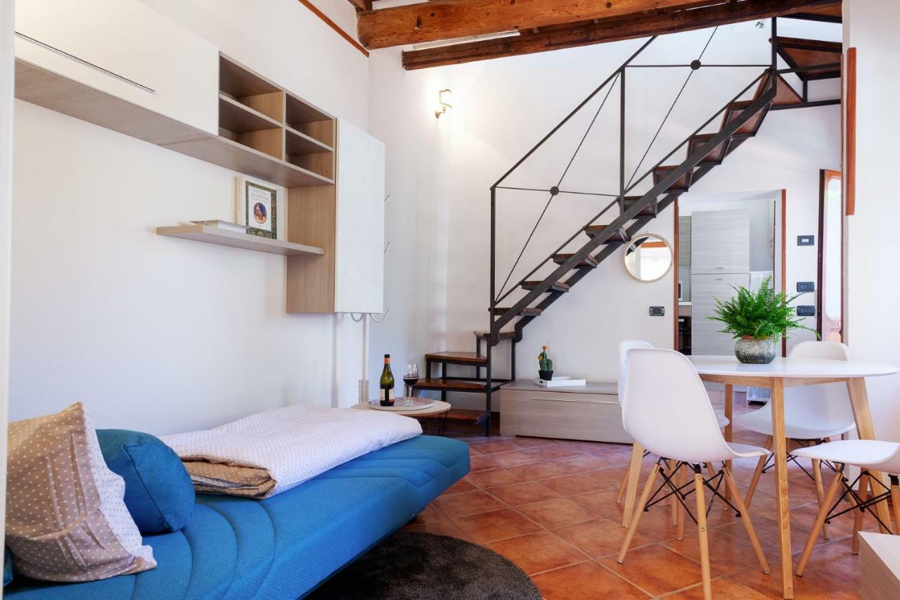 Duplex Apartment In Pieno Centro 페라라 외부 사진